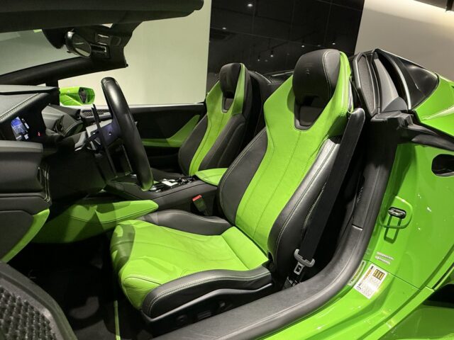 ランボルギーニ ウラカン 緑 イメージ7