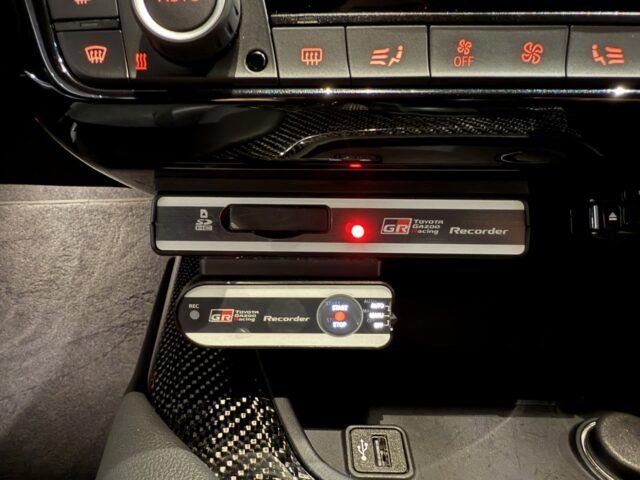 スープラ2.0SZ-R 白 イメージ16