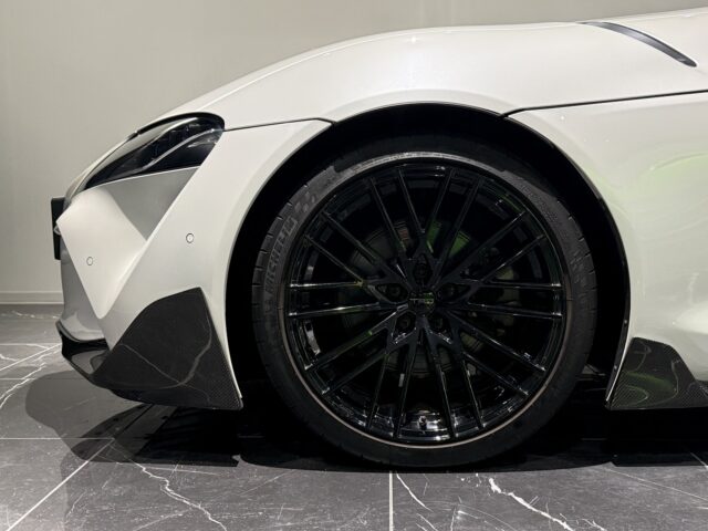 スープラ2.0SZ-R 白 イメージ4