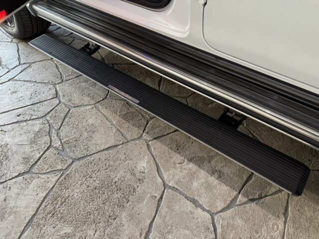 メルセデスベンツG400d エディションマグノ白 イメージ15