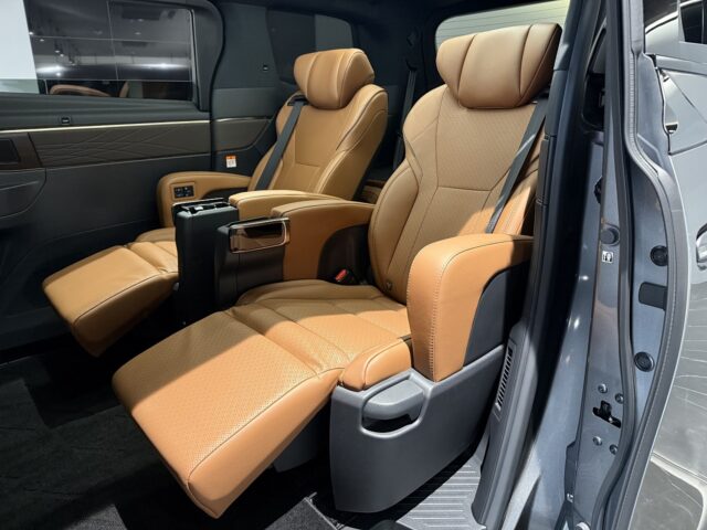 改良後　ヴェルファイア　メタル イメージ15