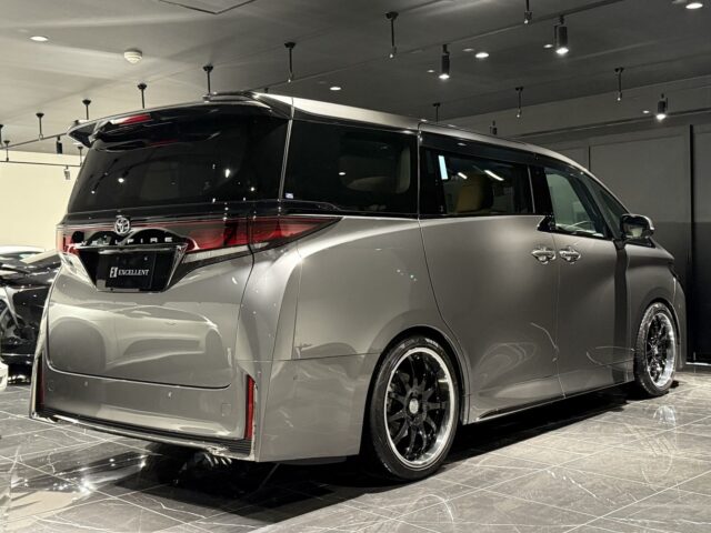 改良後　ヴェルファイア　メタル イメージ3