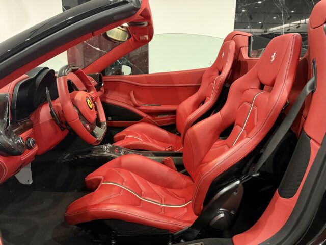 フェラーリ458　黒 イメージ8