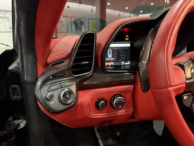 フェラーリ458　黒 イメージ9