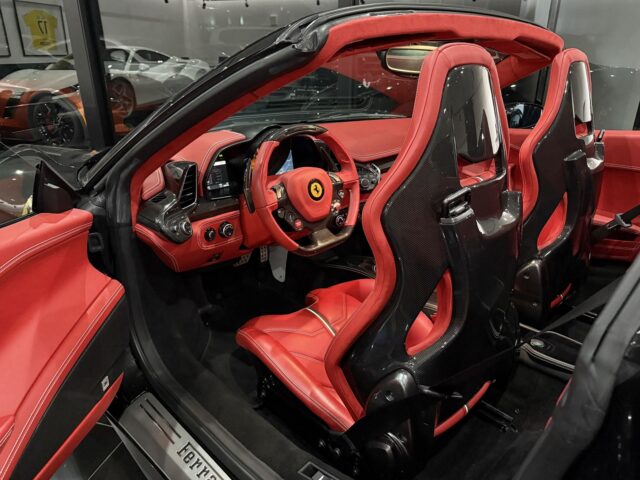 フェラーリ458　黒 イメージ27