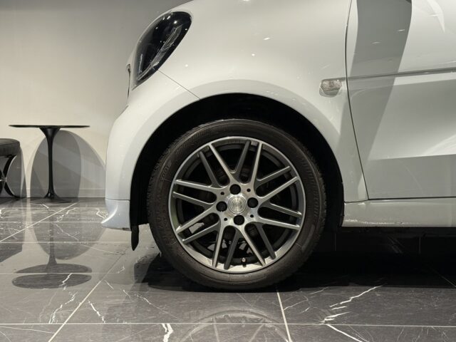 スマート フォーツークーペ ブラバスEXC LTD イメージ4