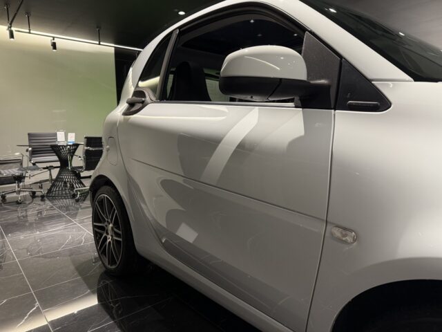 スマート フォーツークーペ ブラバスEXC LTD イメージ11