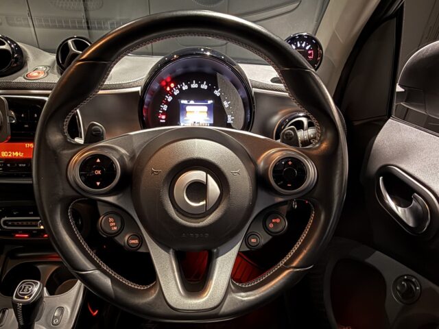 スマート フォーツークーペ ブラバスEXC LTD イメージ8