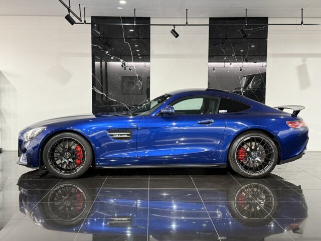 メルセデスAMG　GT　ブルー イメージ2
