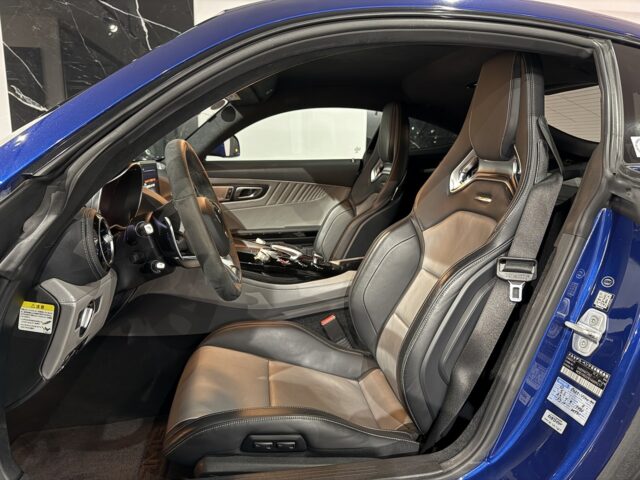 メルセデスAMG　GT　ブルー イメージ7