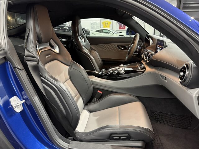メルセデスAMG　GT　ブルー イメージ8