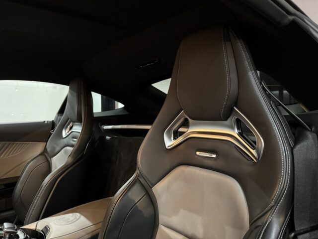 メルセデスAMG　GT　ブルー イメージ43