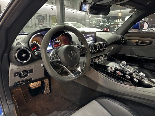 メルセデスAMG　GT　ブルー イメージ17