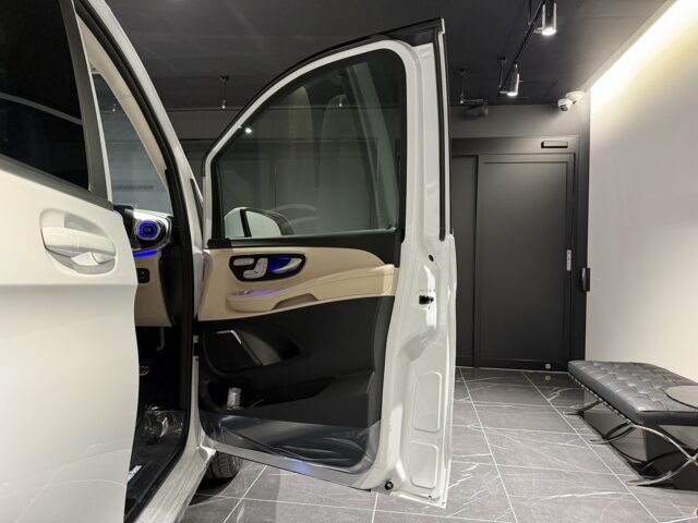 メルセデス　V220d　プラチナスイート イメージ16