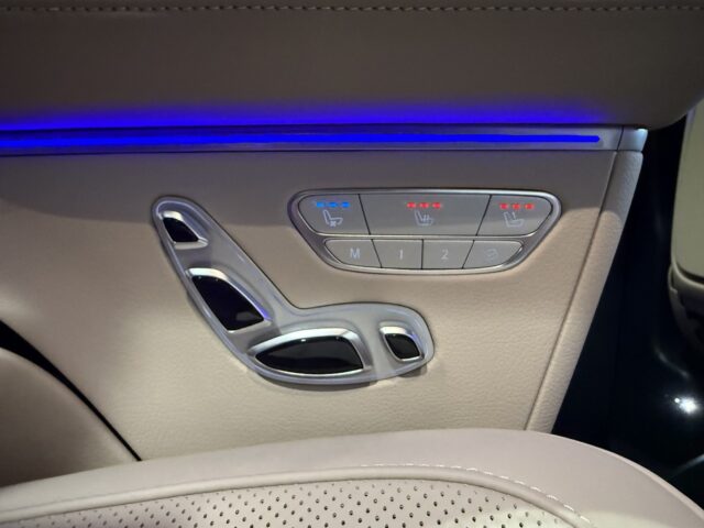 メルセデス　V220d　プラチナスイート イメージ32