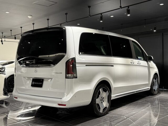 メルセデス　V220d　プラチナスイート イメージ3