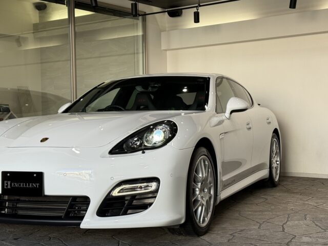 ポルシェ　パナメーラGTS　白　 イメージ11