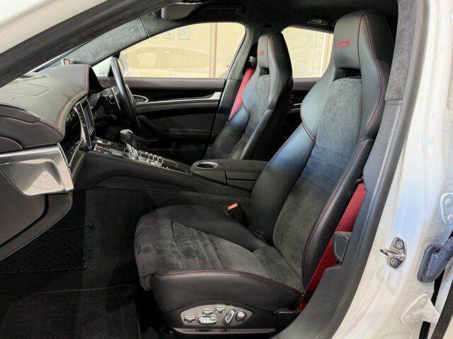 ポルシェ　パナメーラGTS　白　 イメージ7