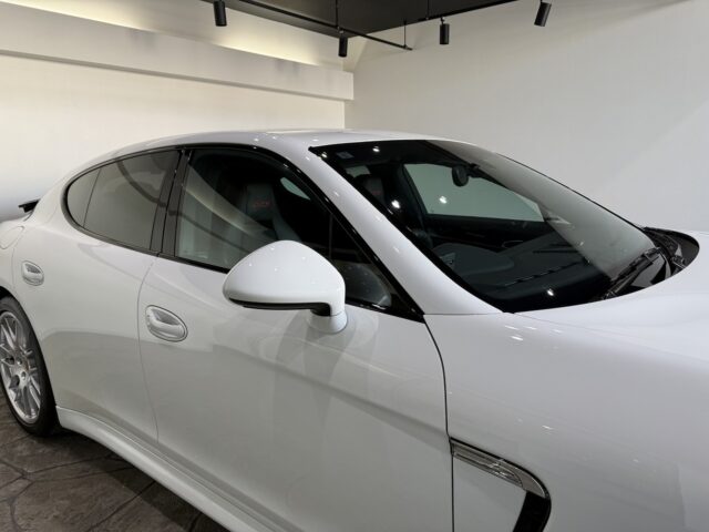 ポルシェ　パナメーラGTS　白　 イメージ36