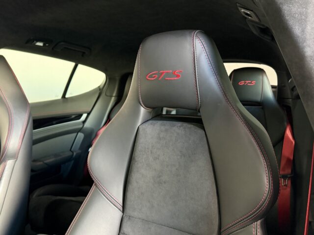 ポルシェ　パナメーラGTS　白　 イメージ16