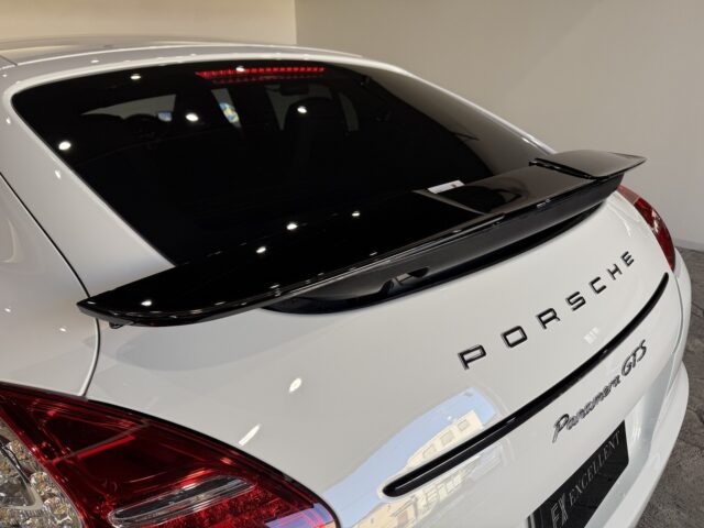 ポルシェ　パナメーラGTS　白　 イメージ22