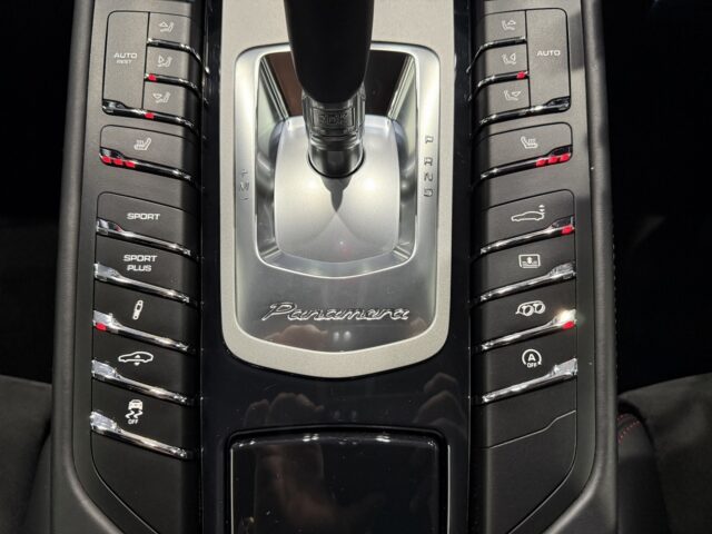 ポルシェ　パナメーラGTS　白　 イメージ32