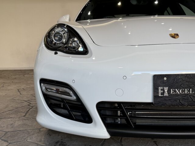 ポルシェ　パナメーラGTS　白　 イメージ27