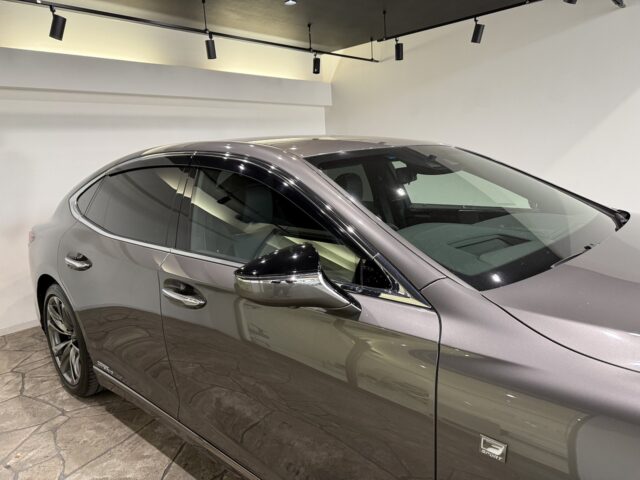 レクサスLS500h　Fスポーツ　マンガンラスター イメージ27