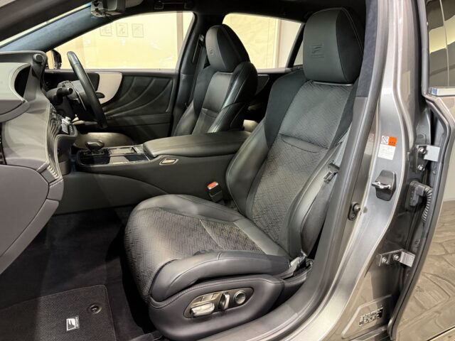 レクサスLS500h　Fスポーツ　マンガンラスター イメージ7