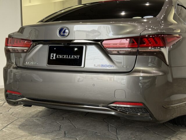レクサスLS500h　Fスポーツ　マンガンラスター イメージ18