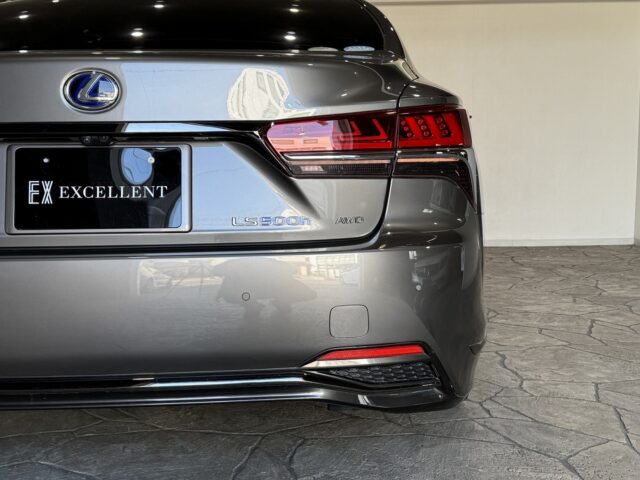 レクサスLS500h　Fスポーツ　マンガンラスター イメージ22