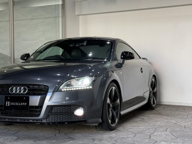 アウディ　TTクーペ　１．８TFSI　Sﾗｲﾝｺﾝﾍﾟﾃｨｼｮﾝ　グレー イメージ11