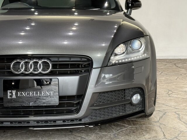 アウディ　TTクーペ　１．８TFSI　Sﾗｲﾝｺﾝﾍﾟﾃｨｼｮﾝ　グレー イメージ27