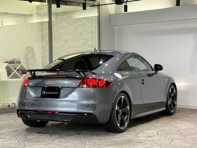 アウディ　TTクーペ　１．８TFSI　Sﾗｲﾝｺﾝﾍﾟﾃｨｼｮﾝ　グレー イメージ39