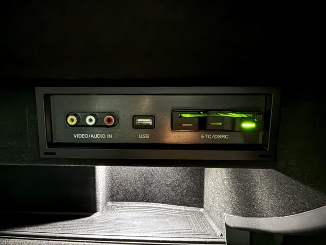 アウディ　TTクーペ　１．８TFSI　Sﾗｲﾝｺﾝﾍﾟﾃｨｼｮﾝ　グレー イメージ22