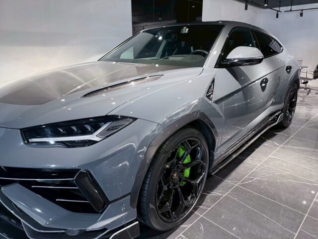 ランボルギーニ　ウルス　ペルフォルマンテ イメージ26