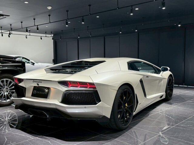 ランボルギーニ　アヴェンタドール イメージ9