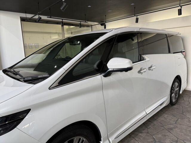 トヨタ アルファードZ 白 R6年 40系 イメージ42