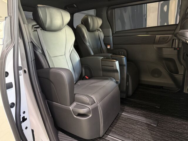 トヨタ アルファードZ 白 R6年 40系 イメージ15