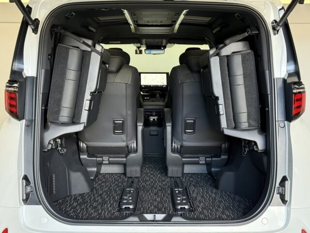 トヨタ アルファードZ 白 R6年 40系 イメージ29