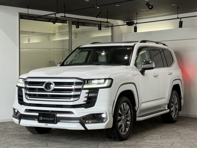 トヨタ ランドクルーザー 白 イメージ43