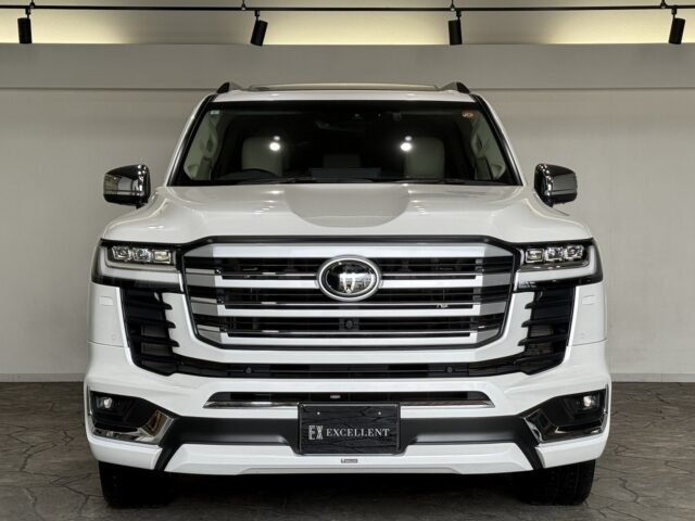 トヨタ ランドクルーザー 白 イメージ17