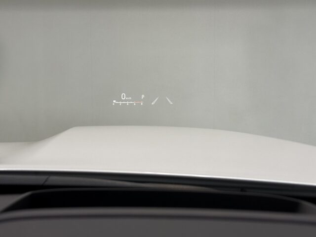 トヨタ ランドクルーザー 白 イメージ23