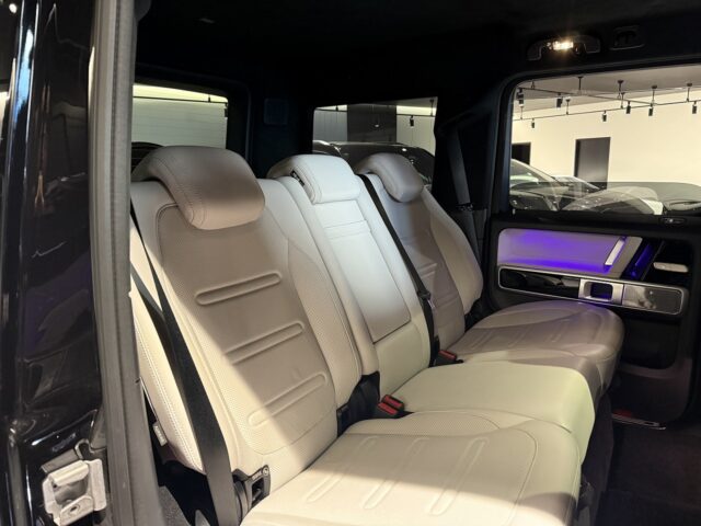 メルセデスベンツ G400d 黒 白内装 イメージ13