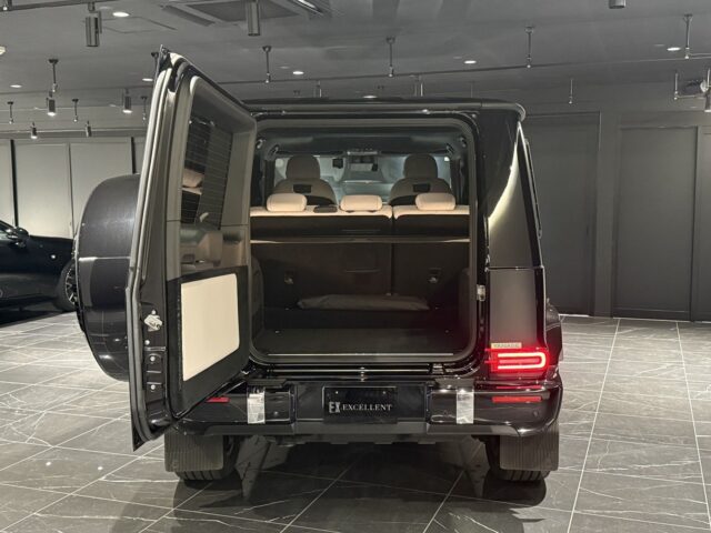 メルセデスベンツ G400d 黒 白内装 イメージ32