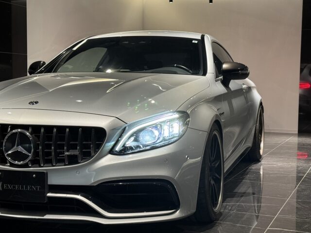 メルセデスベンツ C63Sクーペ イリジウムシルバー イメージ12