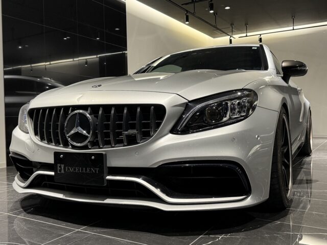 メルセデスベンツ C63Sクーペ イリジウムシルバー イメージ23