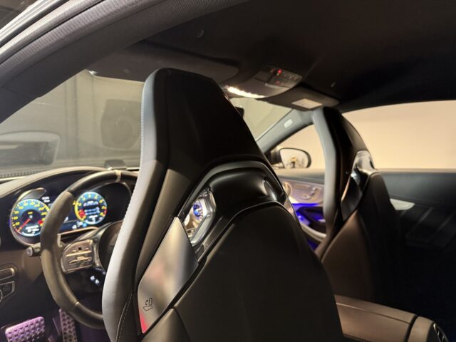 メルセデスベンツ C63Sクーペ イリジウムシルバー イメージ14