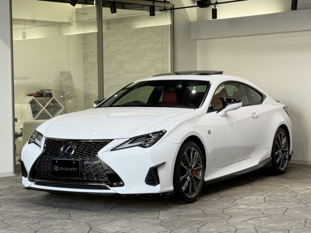 レクサスRC300　Fスポーツ　ホワイトノーヴァガラスフレーク　 イメージ1