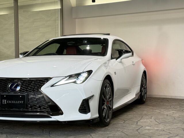 レクサスRC300　Fスポーツ　ホワイトノーヴァガラスフレーク　 イメージ22